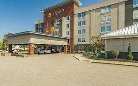 La Quinta By Wyndham Cleveland Airport West